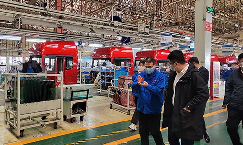 恒峰g22科技总裁一行赴陕汽控股集团参观调研